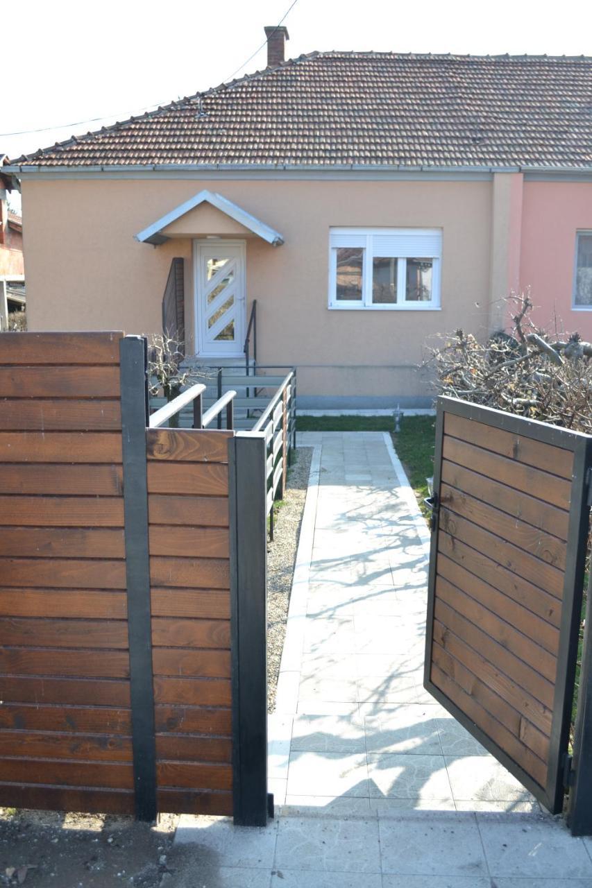 Apartments Pandora Jagodina Exterior foto